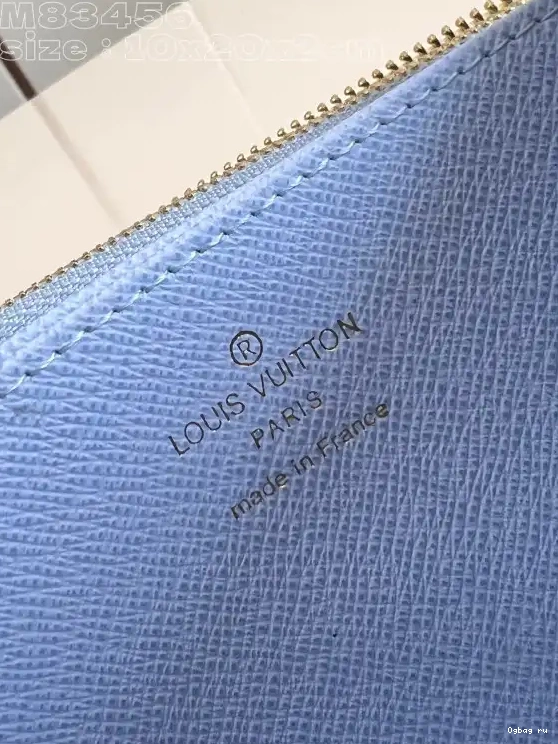 cm ZIPPY VUITTON WALLET-10*20*2 LOUIS 0701